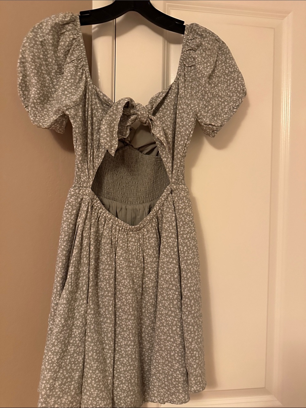 Smocked Puff Sleeve Floral romper in Sage Green - Picture 2 of 3